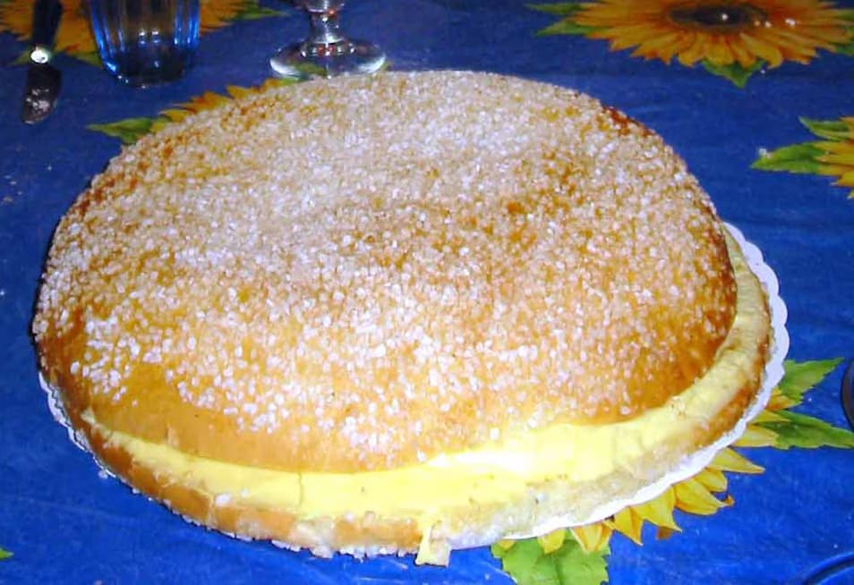 Tarte tropézienne — Saint-Tropez, France